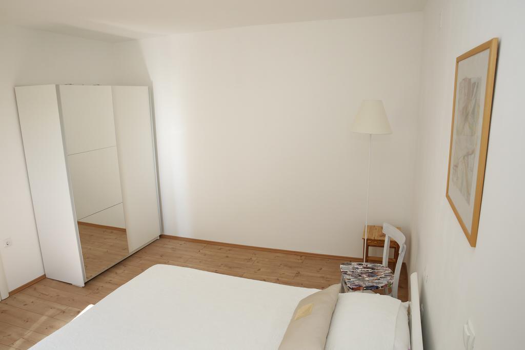 Apartment Udovicic Vodice Phòng bức ảnh