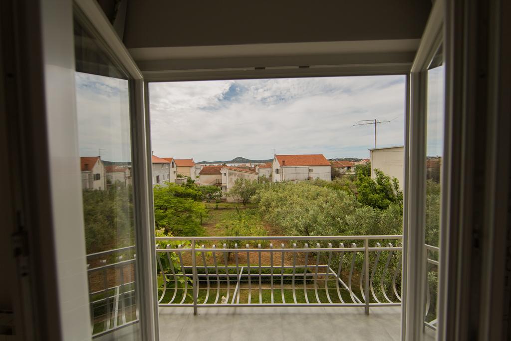 Apartment Udovicic Vodice Phòng bức ảnh